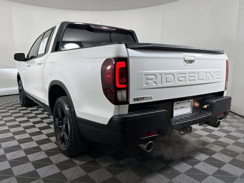 Used 2024 Honda Ridgeline Black Edition image 4