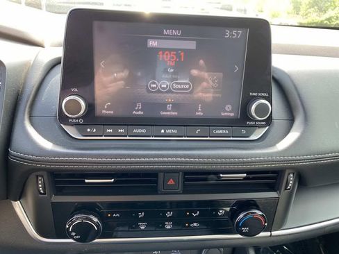 Used 2021 Nissan Rogue S AWD/4WD image 11