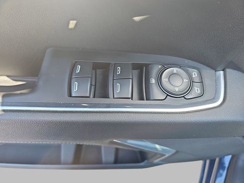 Used 2022 Chevrolet Silverado 1500 RST AWD/4WD image 33