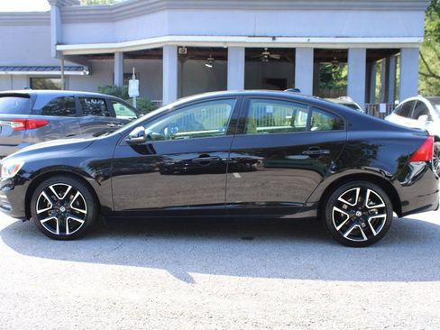 Used 2018 Volvo S60 T5 Dynamic w/ Vision Package FWD image 4
