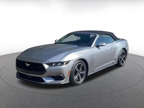 Used 2024 Ford Mustang Premium image 4