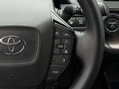 Used 2023 Toyota Prius Limited w/ Limited Premium Package FWD image 15