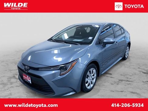 Used 2023 Toyota Corolla LE image 1