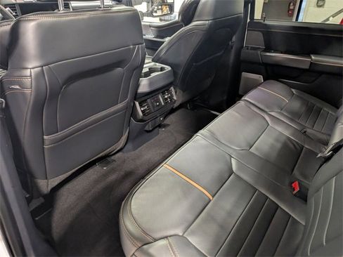 Used 2023 Ford F250 Platinum w/ FX4 Off-Road Package image 24