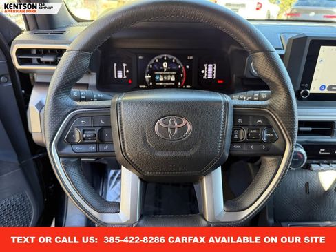 Used 2025 Toyota 4Runner SR5 image 18