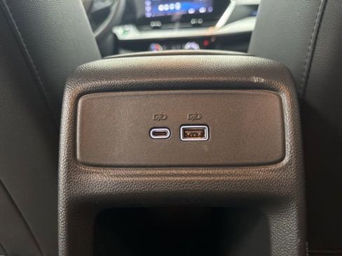 Used 2024 Chevrolet Trax LT FWD image 25