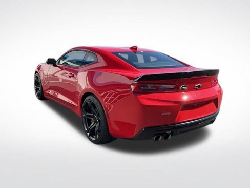 Used 2018 Chevrolet Camaro SS RWD image 12