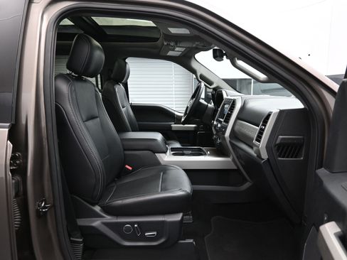 Used 2019 Ford F250 Lariat w/ Lariat Ultimate Package image 13