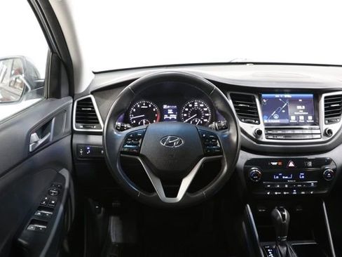 Used 2016 Hyundai Tucson Limited FWD image 13