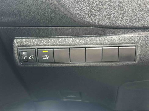 Used 2024 Toyota Corolla LE image 34