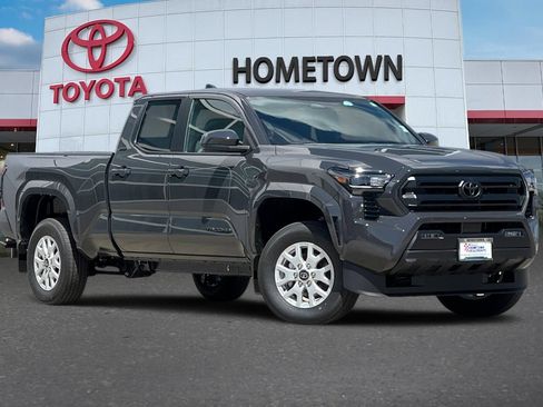 New 2026 Toyota Tacoma SR5 AWD/4WD image 2