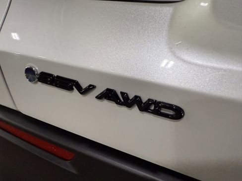 Used 2026 Toyota bZ XLE image 8