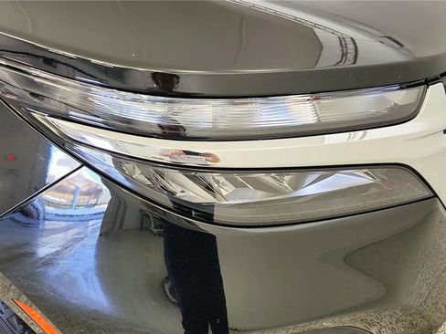 Used 2023 Chevrolet Equinox LS w/ Driver Confidence II Package image 14