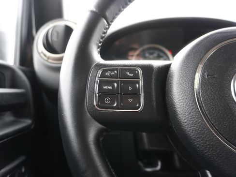 Used 2017 Jeep Wrangler Unlimited Sahara image 20