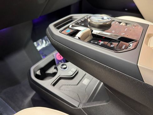 Used 2026 BMW iX xDrive45 image 21