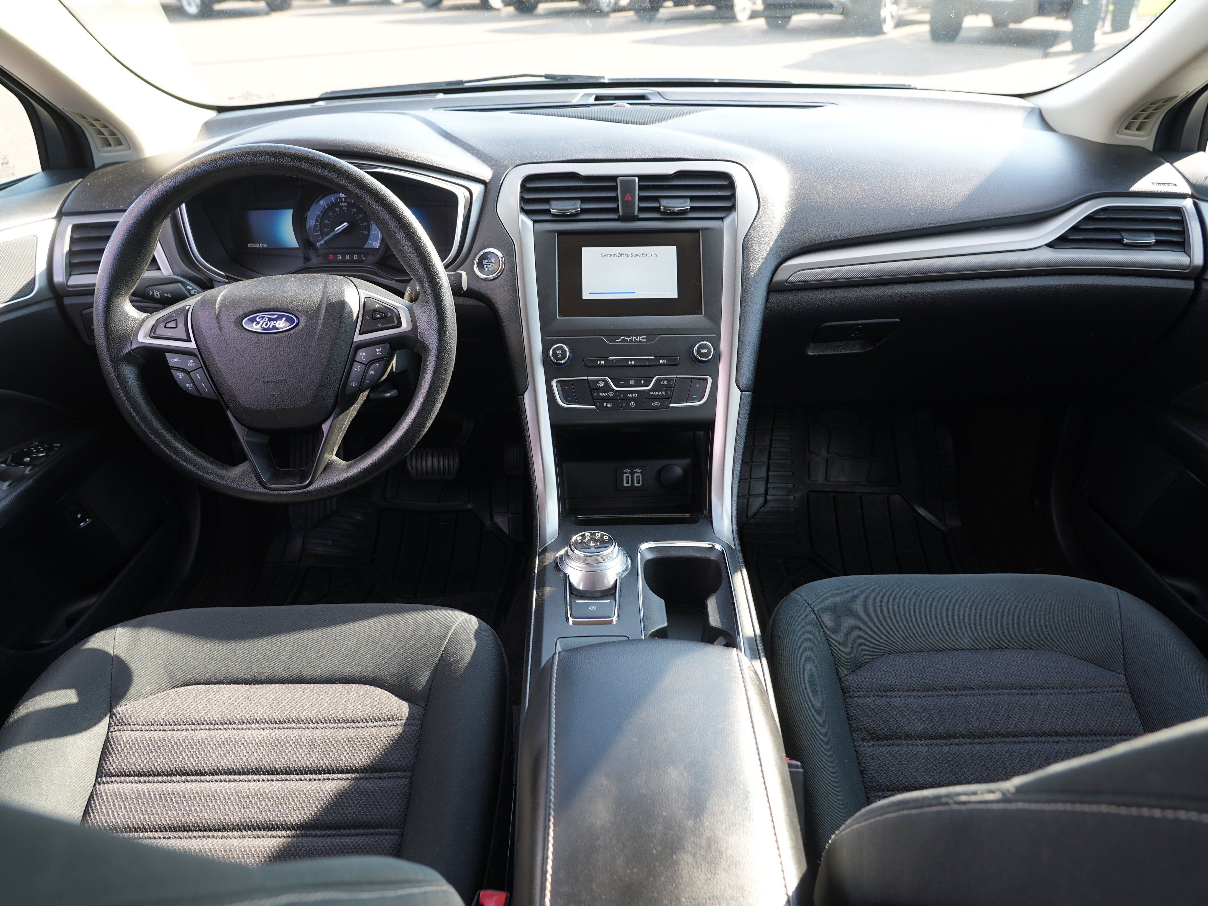Used 2020 Ford Fusion SE FWD image 25