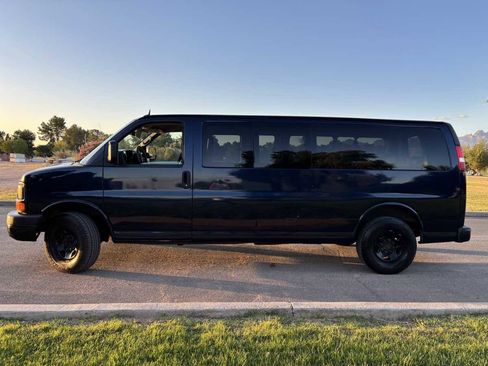 Used 2013 GMC Savana 3500 LS w/ Power Package RWD image 2