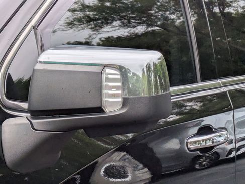 Used 2019 GMC Sierra 1500 Denali w/ Denali Ultimate Package AWD/4WD image 12