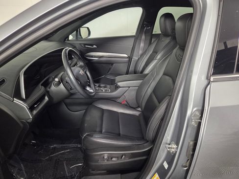 Used 2024 Cadillac XT4 Premium Luxury FWD image 9