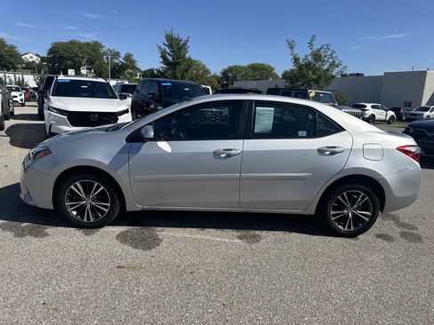 Used 2016 Toyota Corolla LE Premium FWD image 6