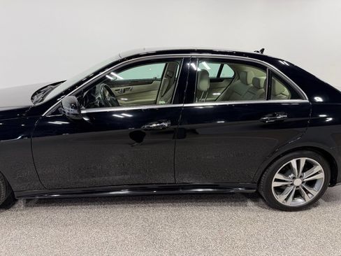 Used 2014 Mercedes-Benz E 350 4MATIC Sedan image 20