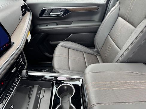 New 2026 Chevrolet Tahoe High Country AWD/4WD image 38