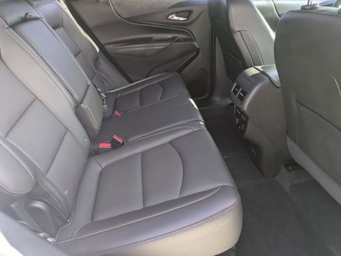 Used 2018 Chevrolet Equinox Premier image 21