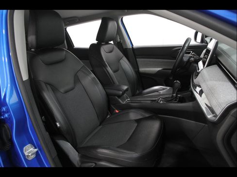 Used 2022 Jeep Compass Latitude w/ Convenience Group AWD/4WD image 18