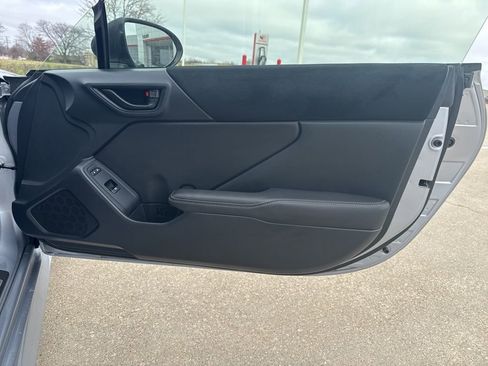 Certified 2025 Toyota GR86 Premium w/ ALL Weather Mat Package (TMS) RWD image 16