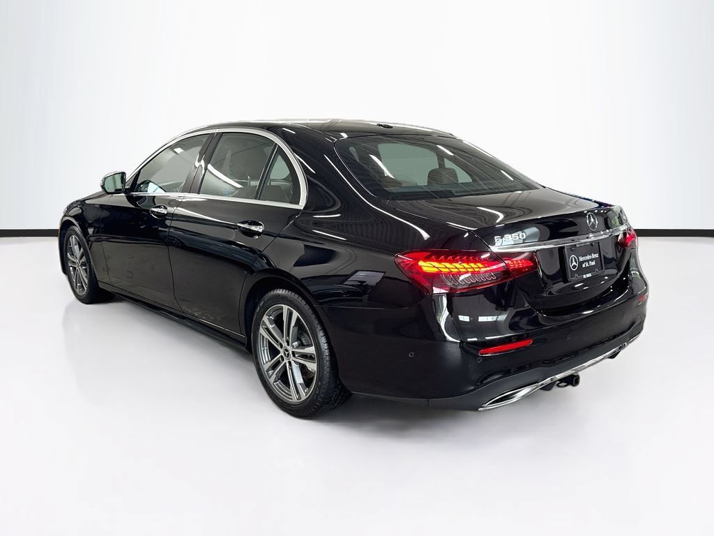 Used 2022 Mercedes-Benz E 350 4MATIC Sedan image 7