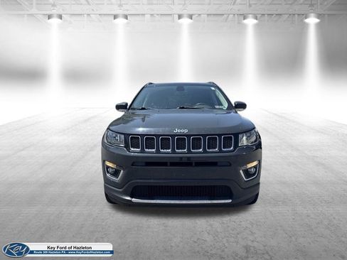 Used 2018 Jeep Compass Limited w/ Trailer Tow Group AWD/4WD image 2