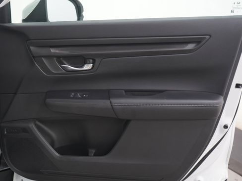 Used 2024 Honda CR-V LX image 11