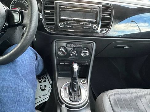 Used 2013 Volkswagen Beetle 2.5 FWD image 14