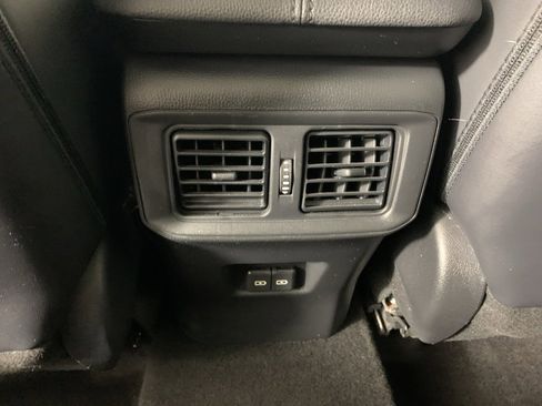 Used 2023 Toyota RAV4 Limited image 37