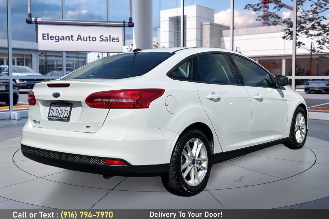 Used 2015 Ford Focus SE FWD image 5
