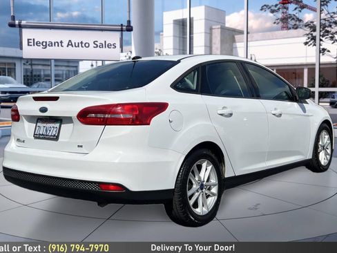 Used 2015 Ford Focus SE FWD image 5