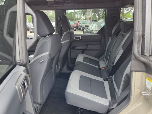 Used 2025 Ford Bronco Big Bend AWD/4WD image 14