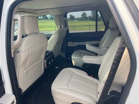 Used 2020 Ford Expedition Platinum RWD image 10