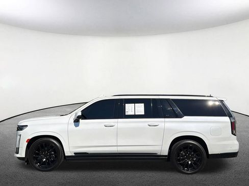 Certified 2022 Cadillac Escalade ESV Sport w/ Touring Package AWD/4WD image 14
