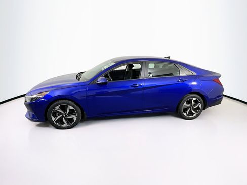 Used 2023 Hyundai Elantra SEL w/ Convenience Package image 8