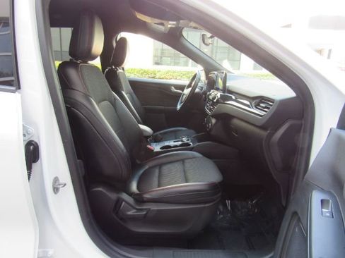 Used 2023 Ford Escape ST-Line Select image 20