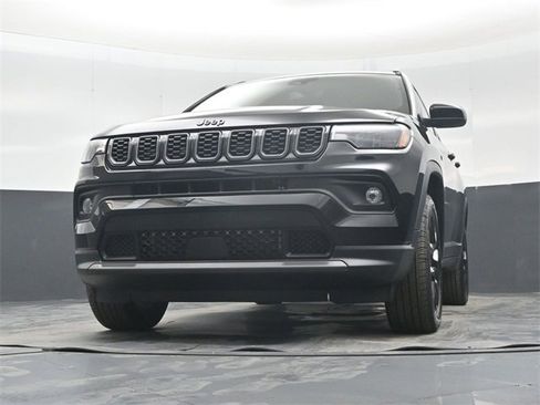 New 2026 Jeep Compass Latitude image 44