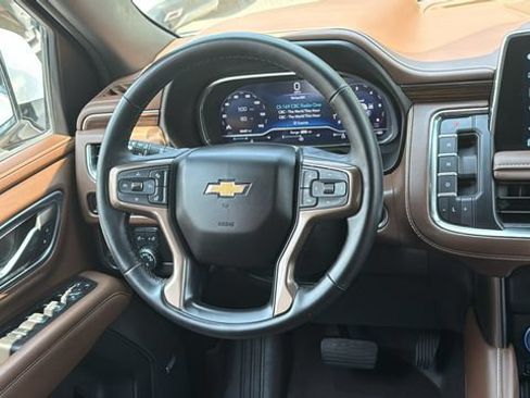 Used 2024 Chevrolet Tahoe High Country AWD/4WD image 22