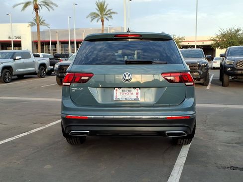 Used 2021 Volkswagen Tiguan SE FWD image 5