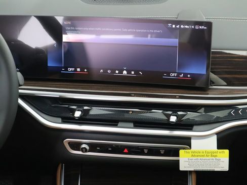 Used 2026 BMW X5 xDrive40i w/ Climate Comfort Package image 15