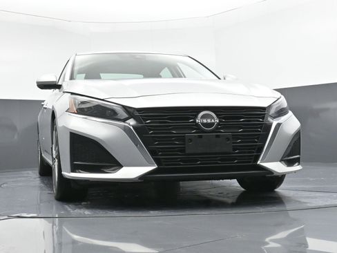 Used 2023 Nissan Altima 2.5 SL image 22