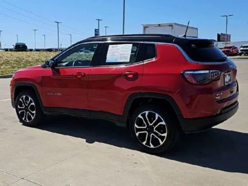 Used 2024 Jeep Compass Limited AWD/4WD image 6