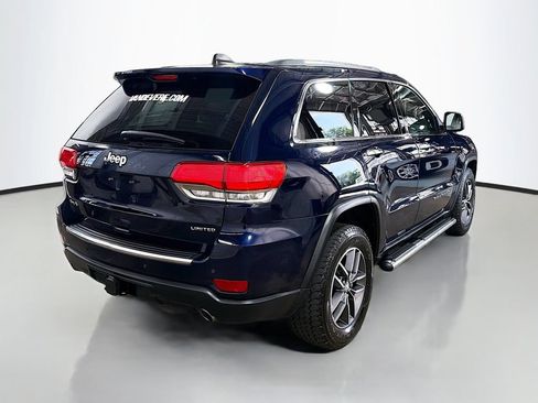 Used 2018 Jeep Grand Cherokee Limited AWD/4WD image 9
