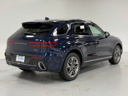 Used 2022 Genesis GV70 2.5T w/ Select Package image 4