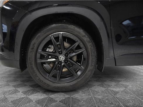 Used 2025 Toyota Grand Highlander AWD Hybrid image 9